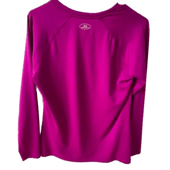 UNDER ARMOUR Women’s Heat Gear Fuchsia V-neck Long Sleeve Athletic Size M - Picture 2 of 4
